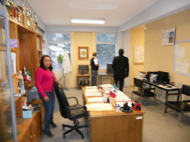 Edificio A,  oficinas, dirección